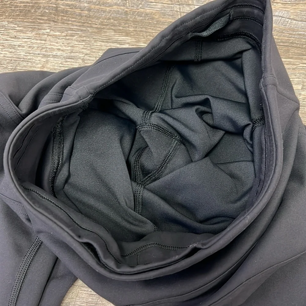Lululemon Vented Knee High Rise Leggings Size 6